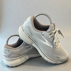 Brooks Ghost 15 Running Sneakers Size 6 Wide Oyster Gray